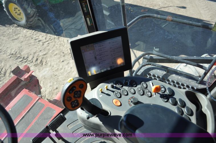 image for item C3223 2006 Case IH 8010 combine