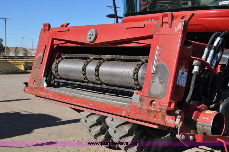 image for item C3223 2006 Case IH 8010 combine