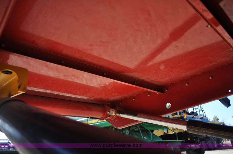 image for item C3223 2006 Case IH 8010 combine