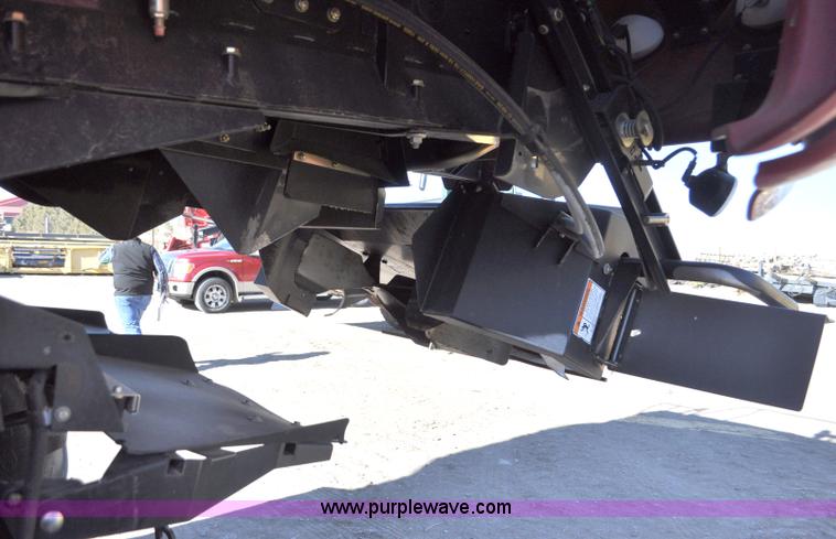 image for item C3223 2006 Case IH 8010 combine