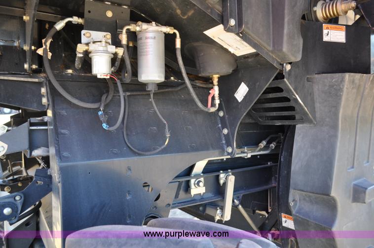 image for item C3223 2006 Case IH 8010 combine
