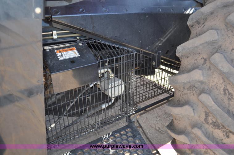 image for item C3223 2006 Case IH 8010 combine