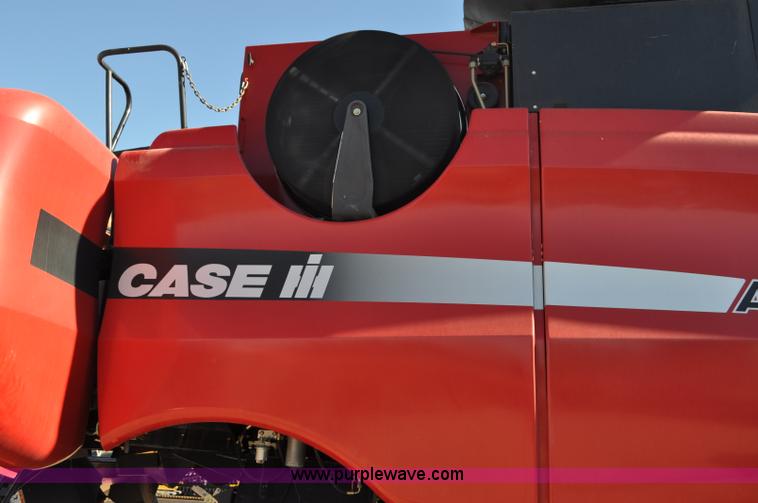 image for item C3223 2006 Case IH 8010 combine