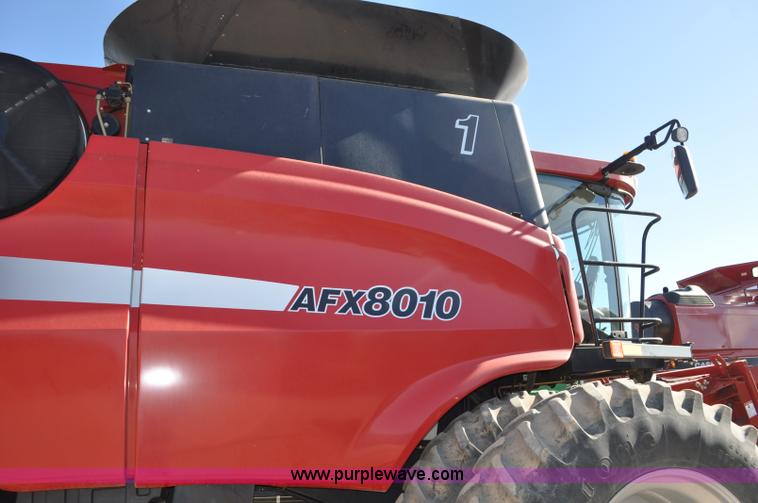 image for item C3223 2006 Case IH 8010 combine