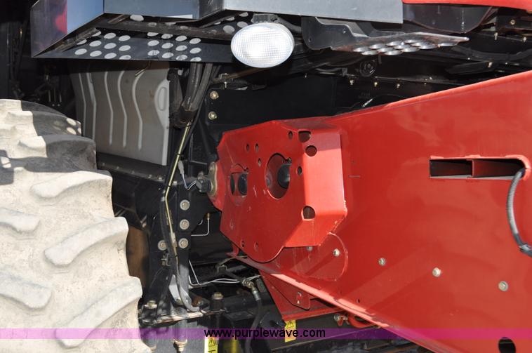 image for item C3223 2006 Case IH 8010 combine