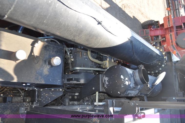 image for item C3223 2006 Case IH 8010 combine