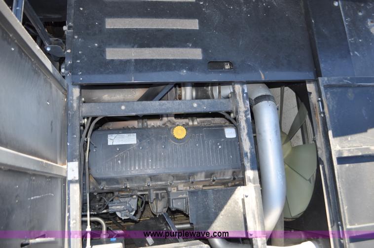 image for item C3223 2006 Case IH 8010 combine