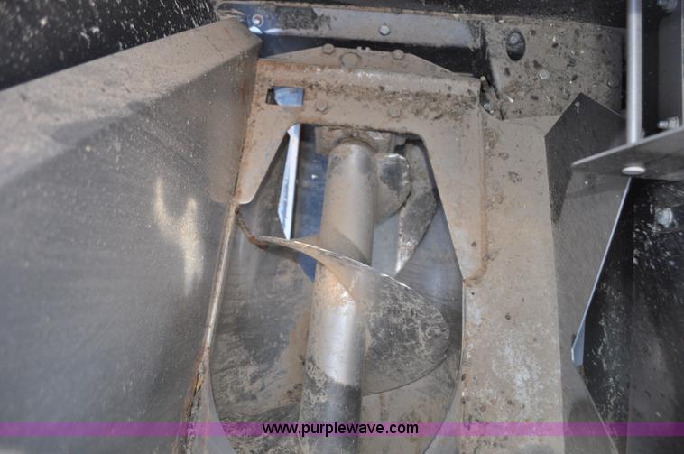 image for item C3223 2006 Case IH 8010 combine