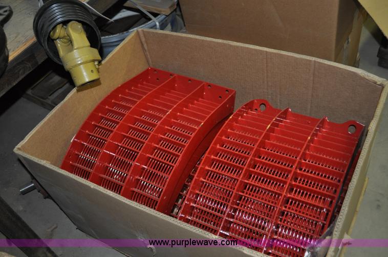 image for item C3223 2006 Case IH 8010 combine