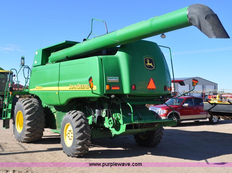 image for item C3226 2004 John Deere 9860 STS RWA combine