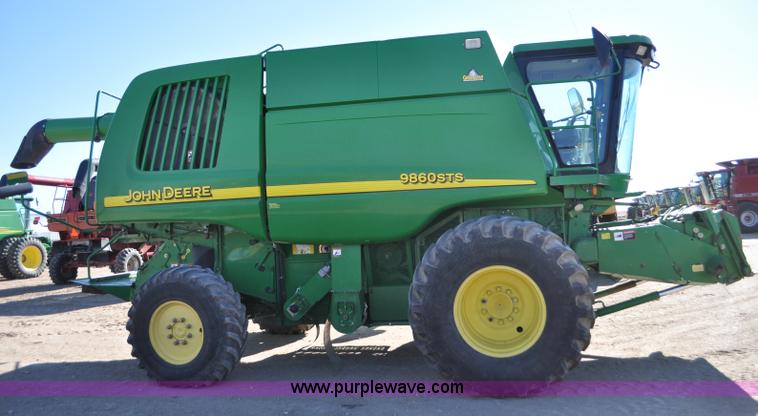 image for item C3226 2004 John Deere 9860 STS RWA combine
