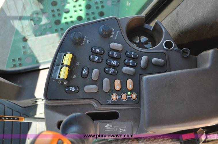 image for item C3226 2004 John Deere 9860 STS RWA combine
