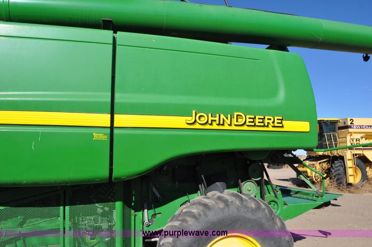 image for item C3226 2004 John Deere 9860 STS RWA combine