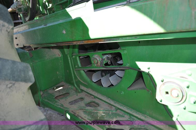 image for item C3226 2004 John Deere 9860 STS RWA combine
