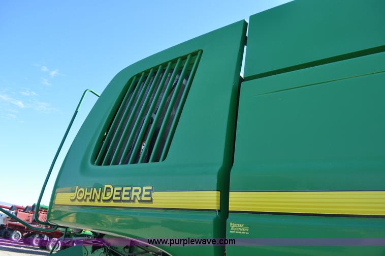 image for item C3226 2004 John Deere 9860 STS RWA combine