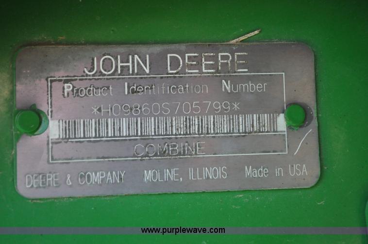 image for item C3226 2004 John Deere 9860 STS RWA combine