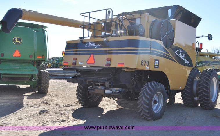 image for item C3227 2004 AGCO Challenger 670 combine