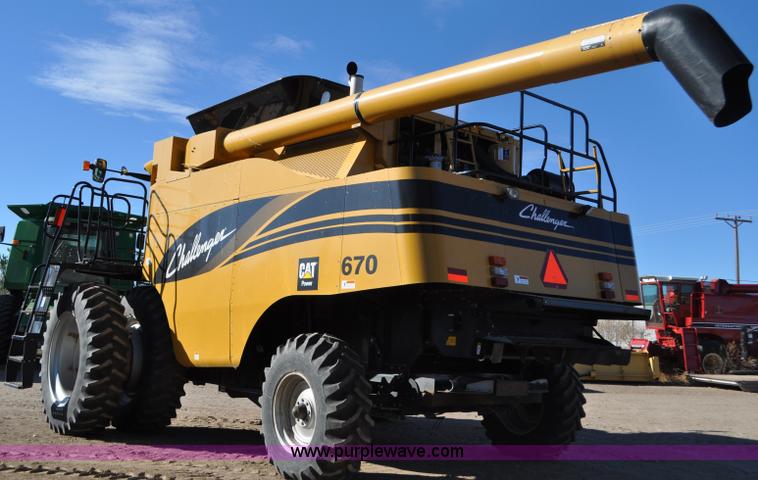 image for item C3227 2004 AGCO Challenger 670 combine