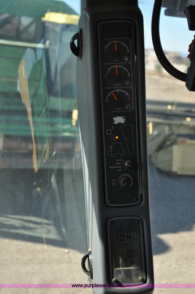 image for item C3227 2004 AGCO Challenger 670 combine