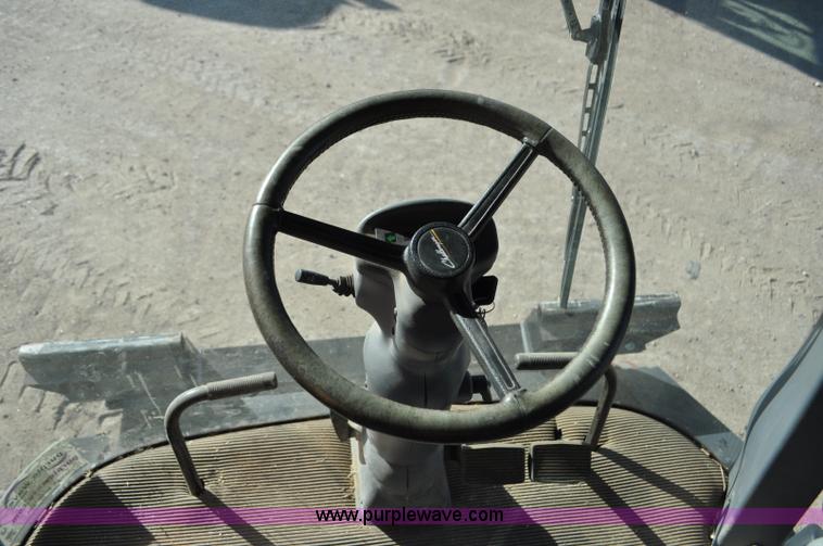 image for item C3227 2004 AGCO Challenger 670 combine