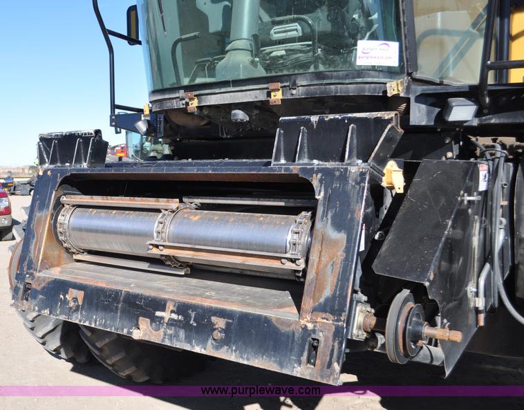 image for item C3227 2004 AGCO Challenger 670 combine