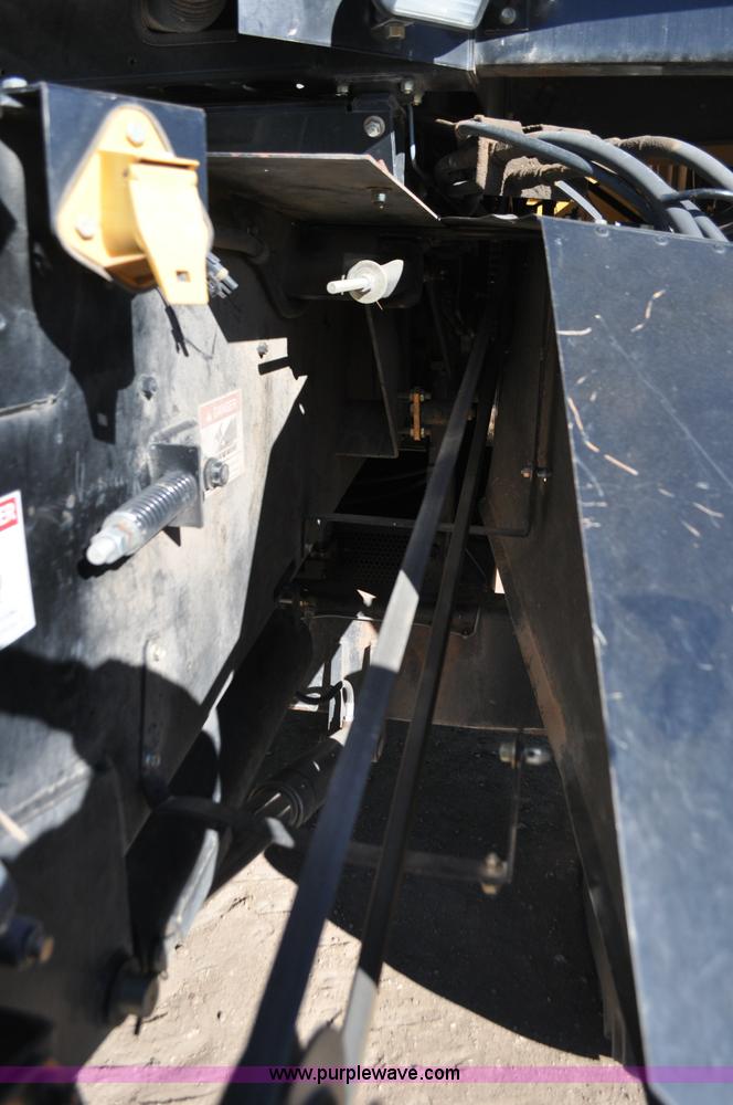 image for item C3227 2004 AGCO Challenger 670 combine