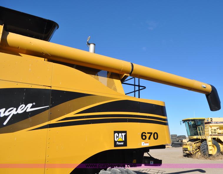 image for item C3227 2004 AGCO Challenger 670 combine