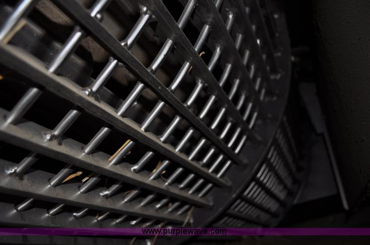 image for item C3227 2004 AGCO Challenger 670 combine