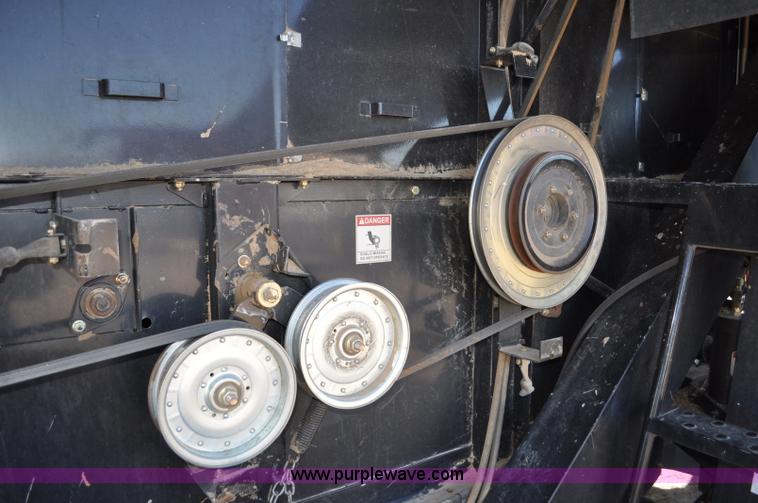 image for item C3227 2004 AGCO Challenger 670 combine