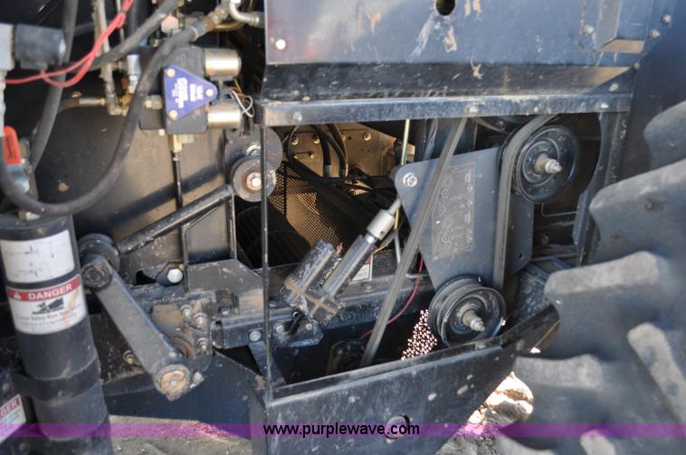 image for item C3227 2004 AGCO Challenger 670 combine