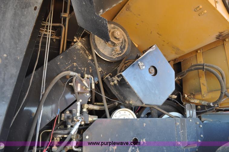 image for item C3227 2004 AGCO Challenger 670 combine