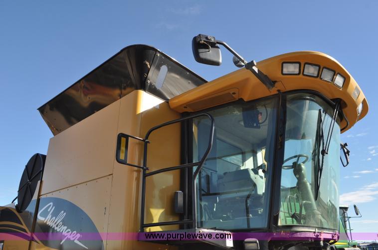image for item C3227 2004 AGCO Challenger 670 combine