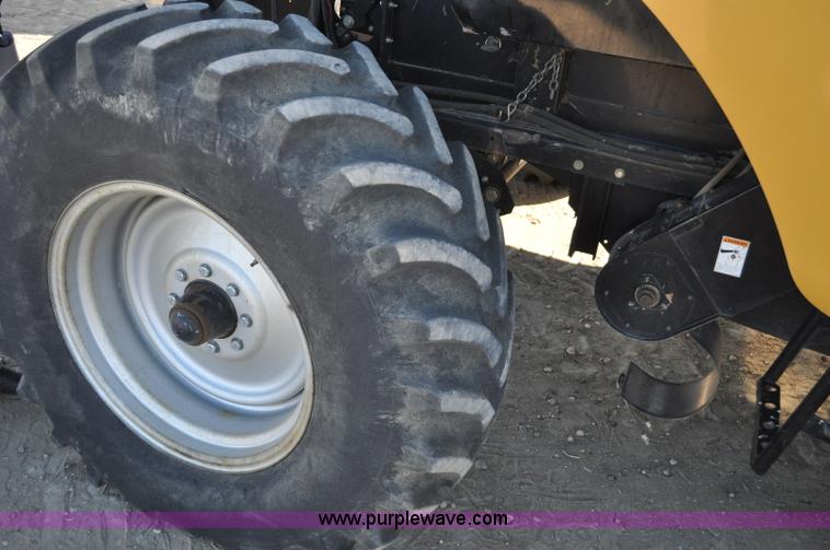 image for item C3227 2004 AGCO Challenger 670 combine