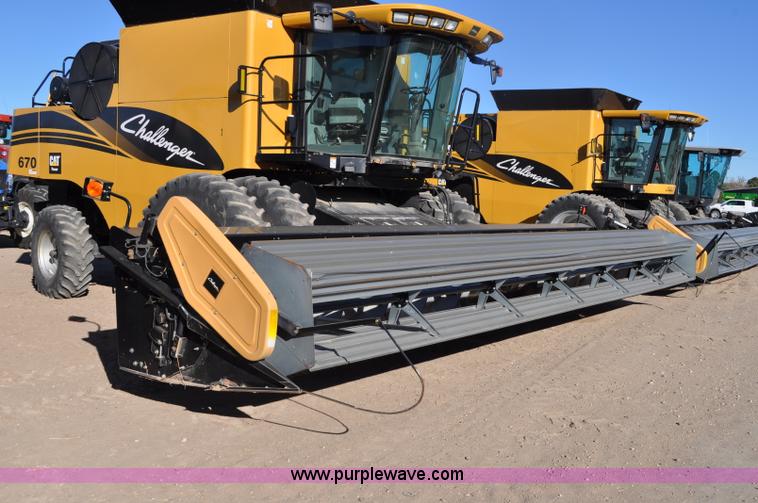 image for item C3227 2004 AGCO Challenger 670 combine