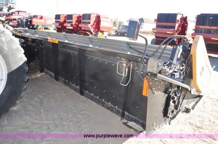 image for item C3227 2004 AGCO Challenger 670 combine