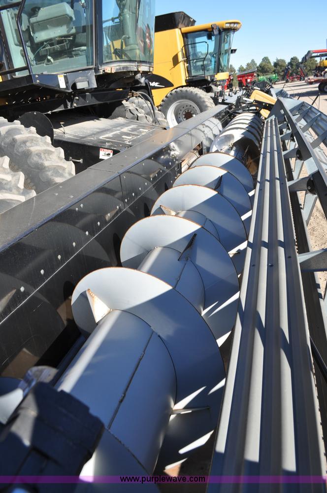 image for item C3227 2004 AGCO Challenger 670 combine