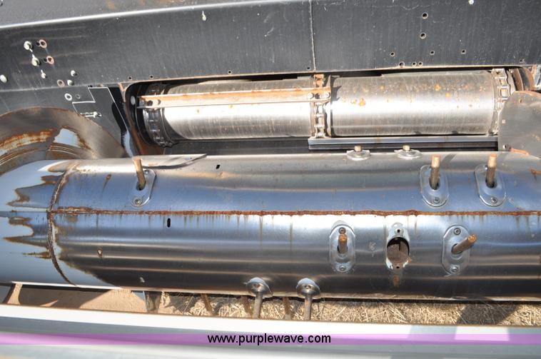 image for item C3227 2004 AGCO Challenger 670 combine