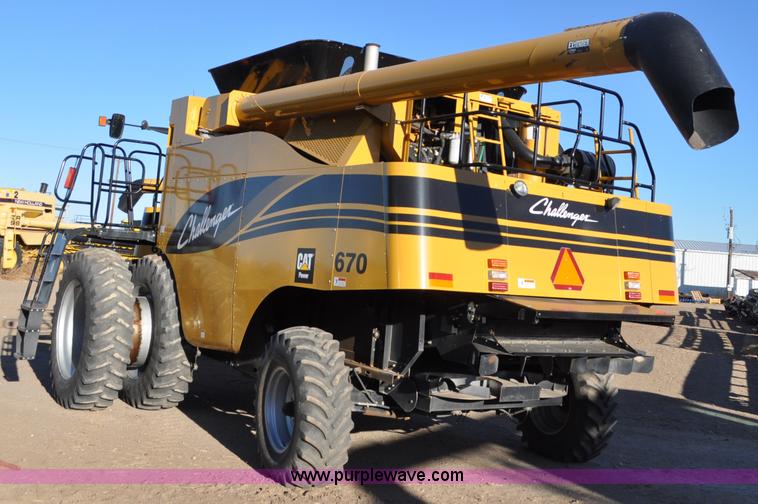 image for item C3228 2004 AGCO Challenger 670 combine