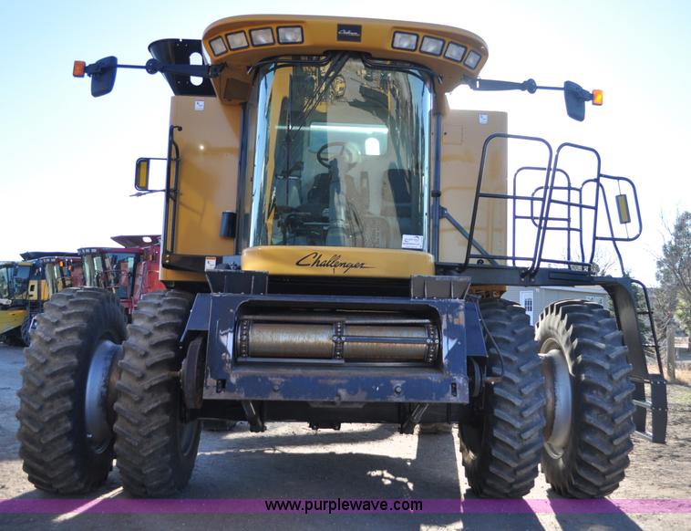 image for item C3228 2004 AGCO Challenger 670 combine