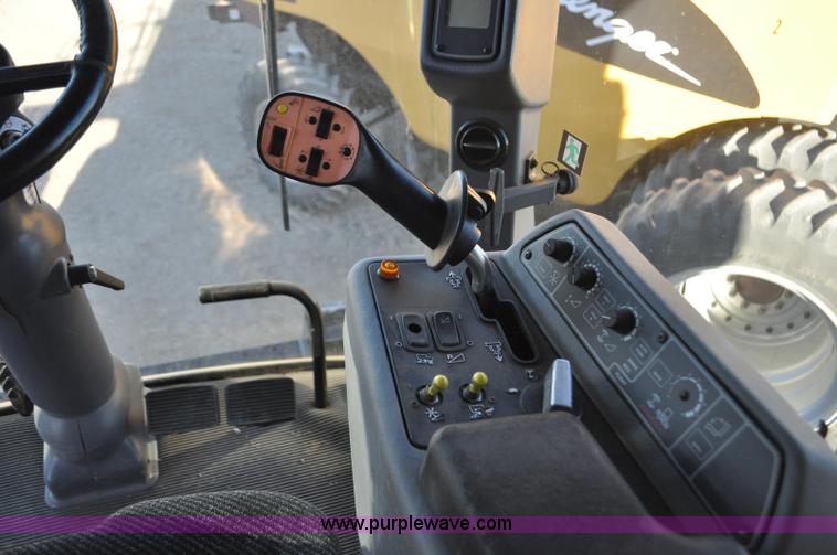 image for item C3228 2004 AGCO Challenger 670 combine