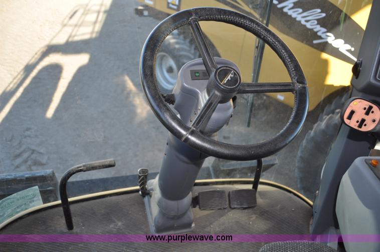 image for item C3228 2004 AGCO Challenger 670 combine