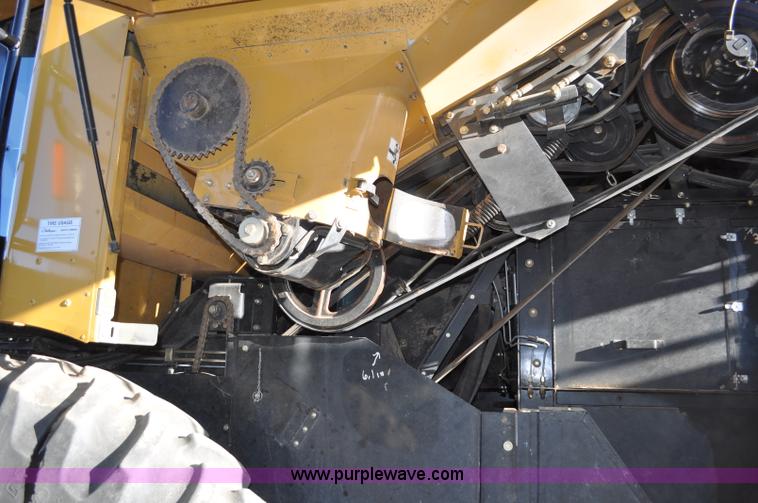 image for item C3228 2004 AGCO Challenger 670 combine