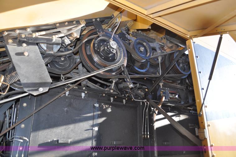 image for item C3228 2004 AGCO Challenger 670 combine