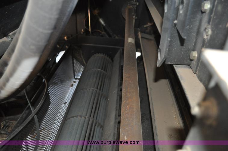 image for item C3228 2004 AGCO Challenger 670 combine