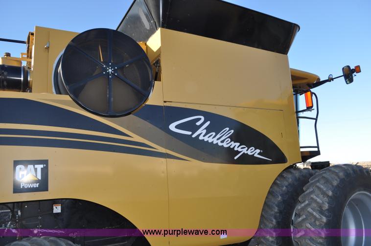 image for item C3228 2004 AGCO Challenger 670 combine
