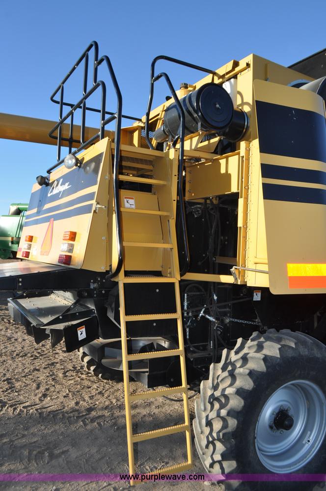 image for item C3228 2004 AGCO Challenger 670 combine