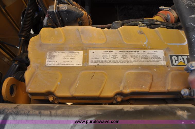 image for item C3228 2004 AGCO Challenger 670 combine