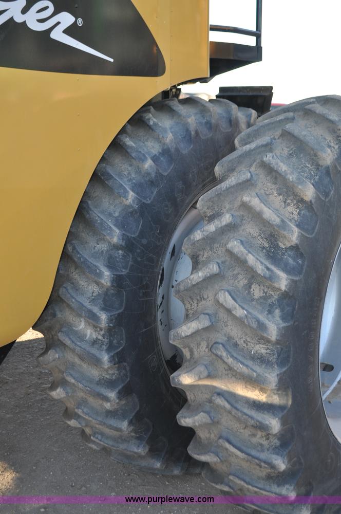 image for item C3228 2004 AGCO Challenger 670 combine