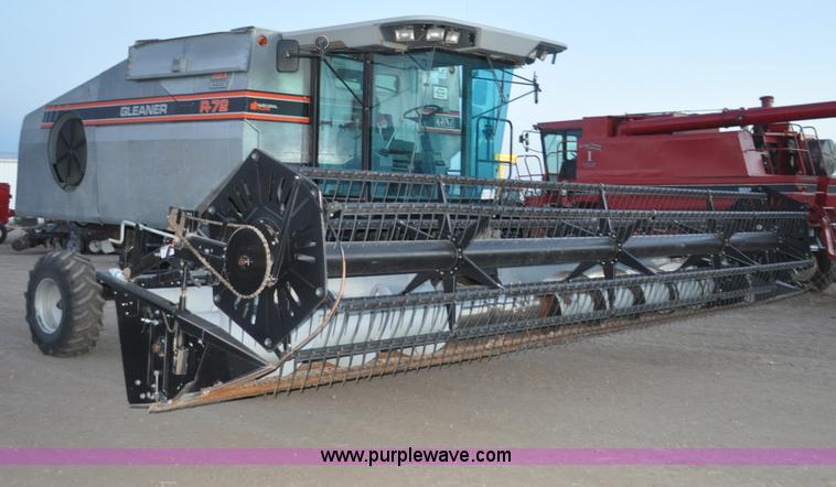 image for item C3231 1992 Gleaner R72 combine