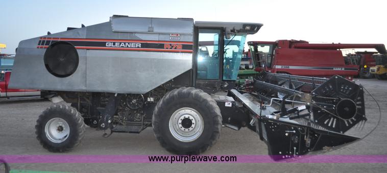 image for item C3231 1992 Gleaner R72 combine